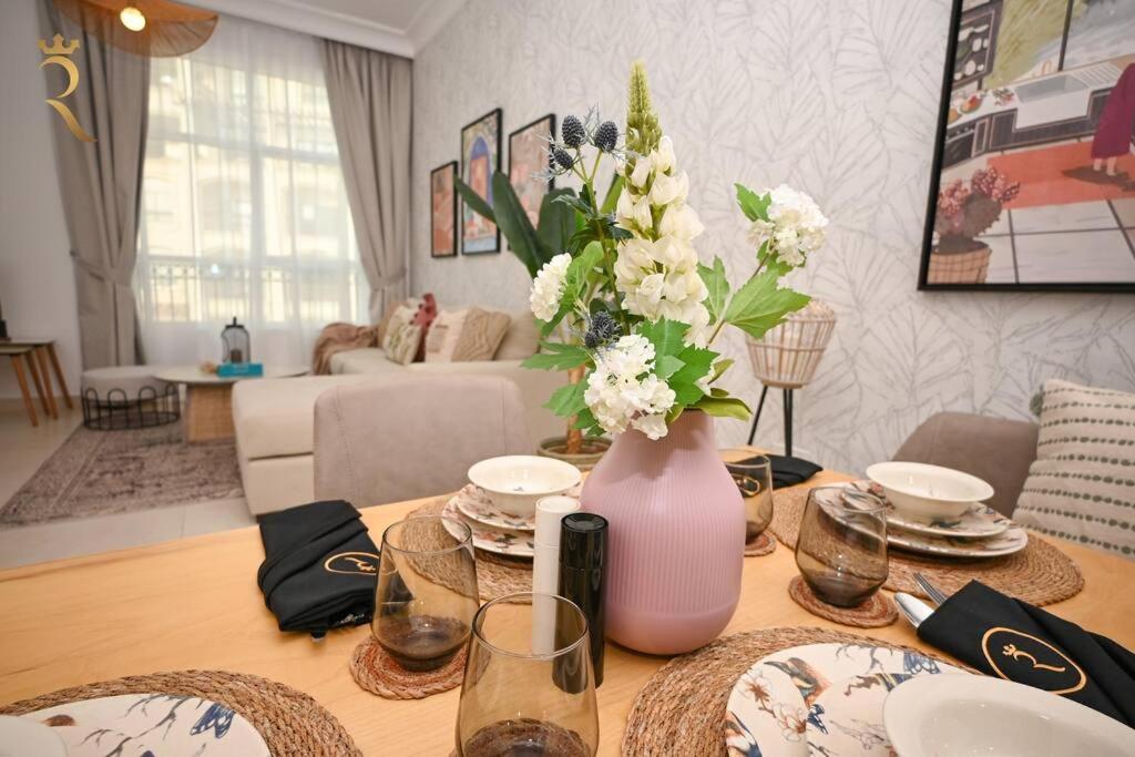 Yas Natura Bliss 1Br Apartment Abu Dhabi Esterno foto